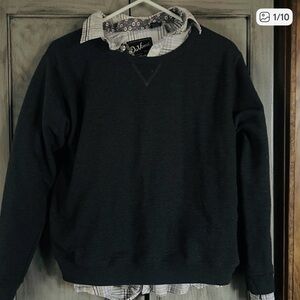 Layered set DaVinci button down and Hanes sweatshirt